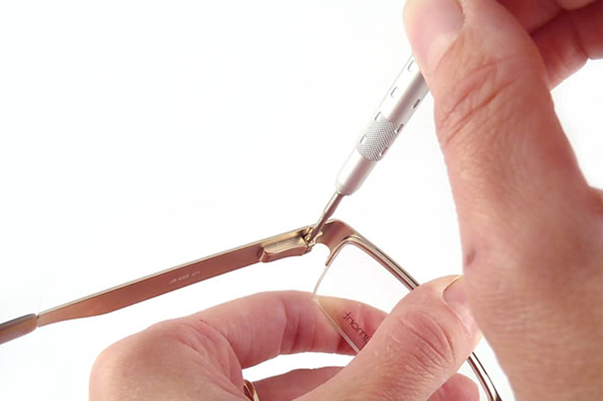 rimless glasses with thick lenses